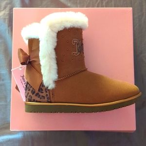 Juicy Couture girls boots